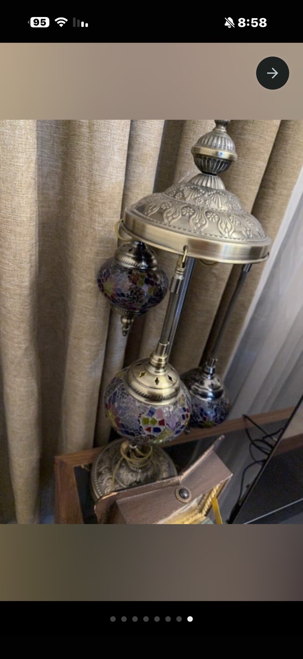 ثريات ثنين كبار وبراكيتات وتيبلام حديد اصلي ممستخدم جديد وتيبلام خشبي ممستخدم وبرده وساحبه كلهن ب300