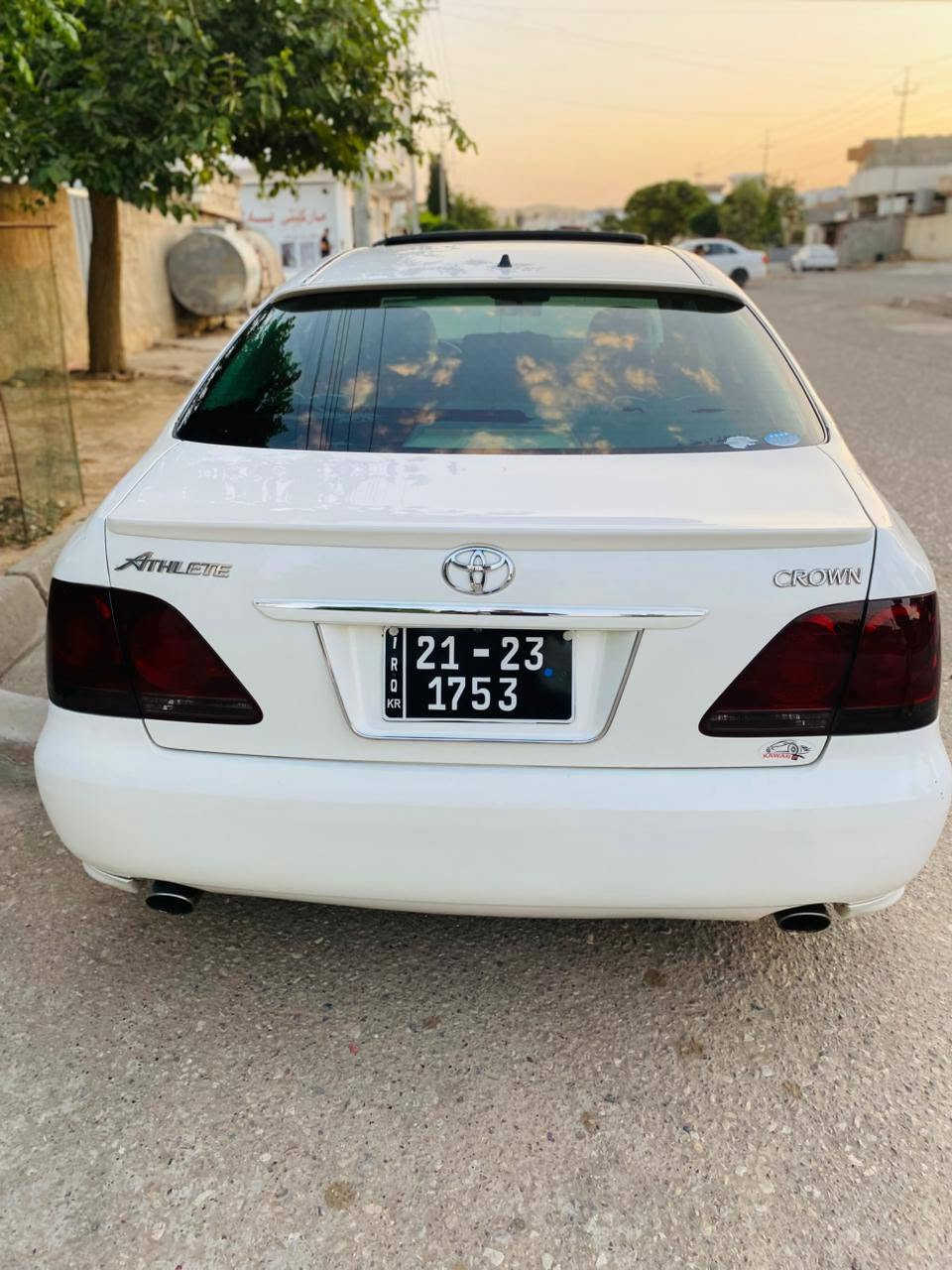 شاهینە بۆ فرۆشتن 2005
180ی بچوك بە بچوك کەم بەنزین خۆر 🔹
بــێ کــۆد🔹
سڵایت🔹
سێ دووگمە🔹
نــاوڕەشی ساج سوور 🔹
هەمووگیانی ئیشەکات 🔹
دینــار مەسروفی نیە 🔹
شانسی کۆسەرەو کەڤەر گۆڕاو بەشەرت 
سەقفی بۆیاخ نیە 🔹
دەعـامی پێش و دوای کراوە بە 2007🔹
شــوێن چەمچەماڵ  
***********
موشتەری نیت نەسەری خۆت بیەشێنە و نەمنیش
