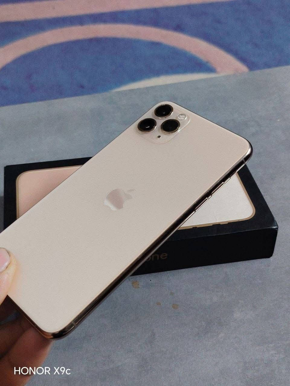 ايفون 11
برو ماكس

ذاكره256

بطاريه96

كفاله عامه

نضافه100

سعر 425

كامل ملحقات 

***********
