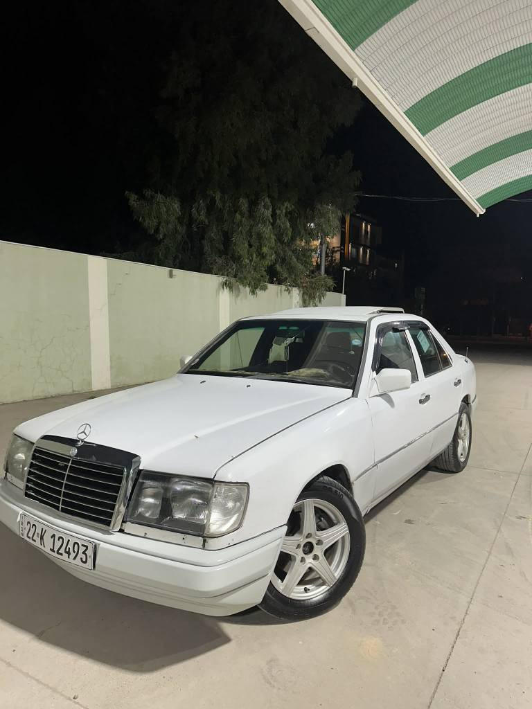 سلام علیکم ئەم مارسیدس بو فروشتن رقم هەولیر رقم وسنەوی تازیە تاکو 2030 بە شەرتی وکالە وتحویل  گیرومکینەی vvt  بە شەرت 100 فیتر  تبرید وتتفیە بە شەرت  هەمو کرئبایتی گیانی ئیش دکات  ویل وتای لوک لە سەر باتری تازە  شتیکی زور  جوانە ماشاللە داویت  نزخی 58 ومجال بو زانیاری زیاتر *********** كالار, السليمانية
