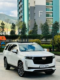 اسكاليد ٢٠٢١ • ٦٩٠٠٠ كم • فول مواصفات