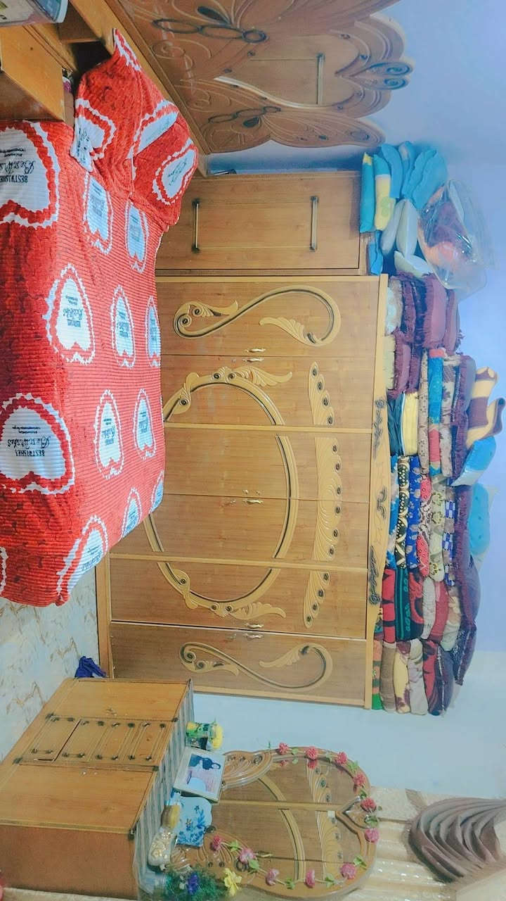 السلام عليكم غرفه للبيع نضيفه جدا جدا رقمي ***********
