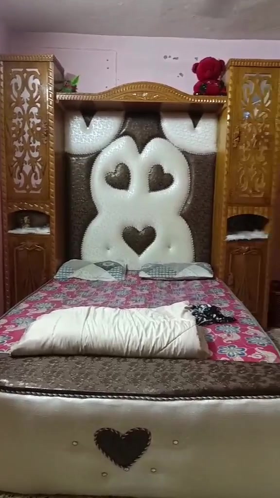تخت للبيع السعر ٢٠٠ الف بي مجال


**إذا كنت صاحب هذا الإعلان وتريد حذفه لأي سبب، رجاءا أرسل رسالة إلى الدعم الفني**