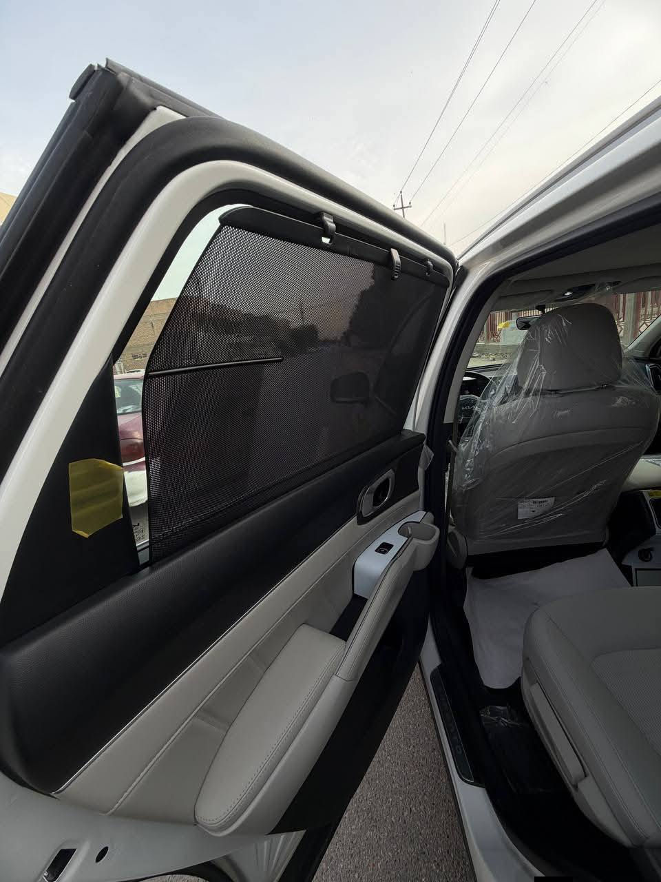 السلام عليكم للبيع سورنتو 2025ابيض مكفولة كفاله عامه رقم بغداد باسمي تحويل ثاني يوم ماشيه السياره
6 سلندر
 7000كيلو 
بانوراما 
ويل 20 
داتا شو 
دبل كامره 
شفتات ستيرن 
تشغيل عن بعد 
مكان السياره النجف 
تليفون ***********
السعر المطلوب 340 ورقه
