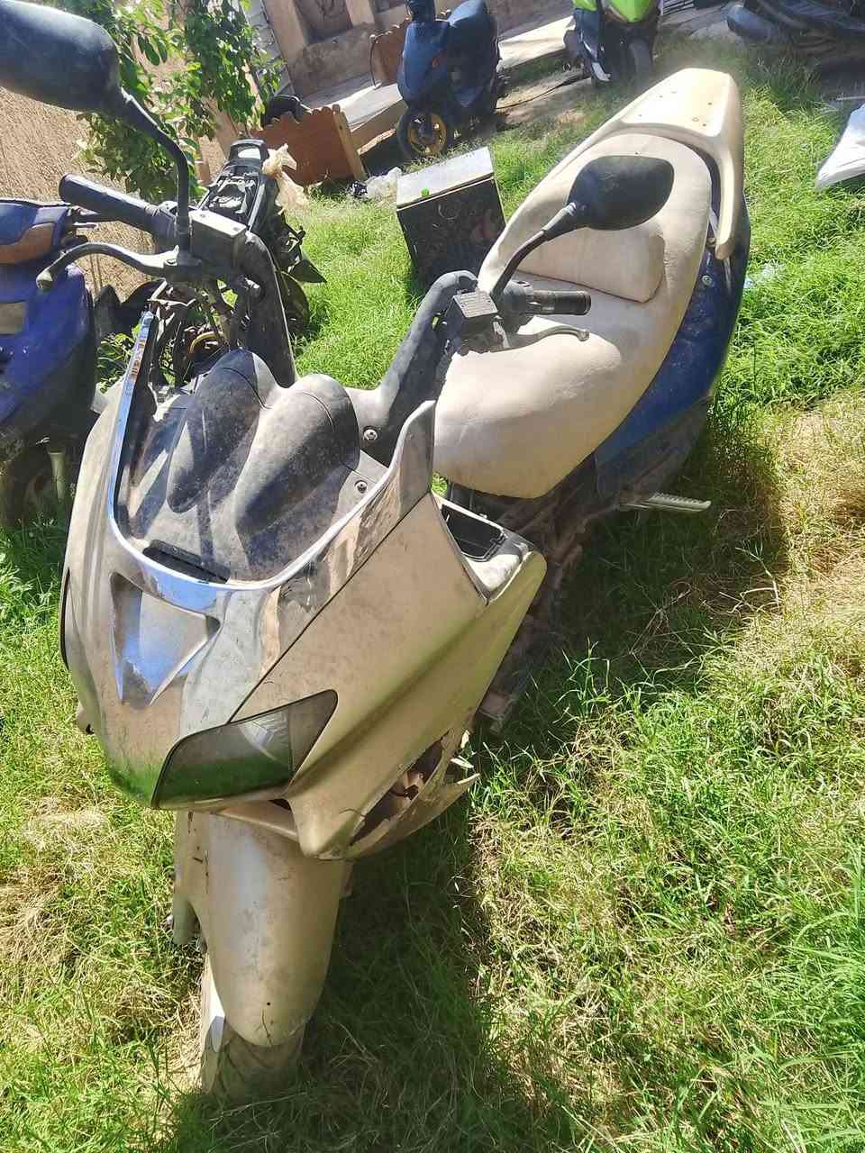 فورزه 0 6 للبيع كوم حديد سعر 200


**إذا كنت صاحب هذا الإعلان وتريد حذفه لأي سبب، رجاءا أرسل رسالة إلى الدعم الفني**