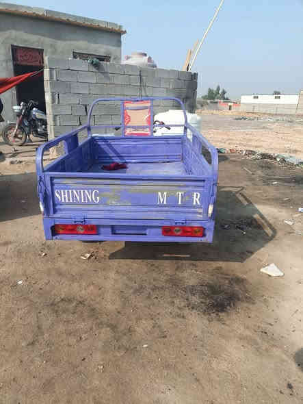 للبيع كلك ب 900وبيه مجال مكان كربلاء فريحه ***********مكفوله من السرقه
