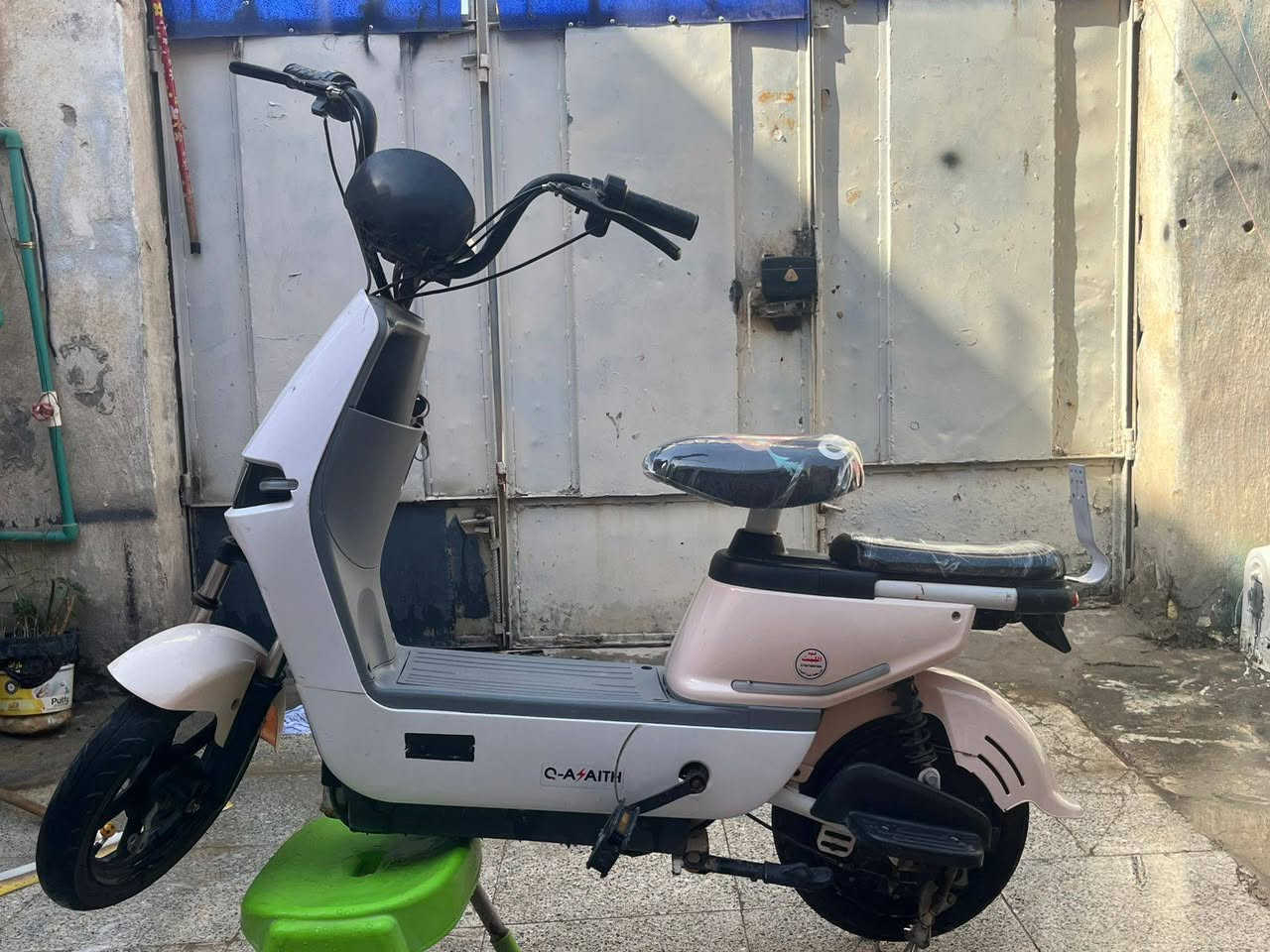 دراجه شحن نضيفه بطاريات جديد حلوه سعر 350
شراي تصل ***********
