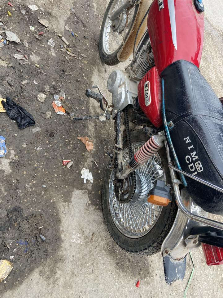 نامه امتياز ٢٥الدراجه متروكه السعر ب٤٥٠وبيه مجال  مكاني حله قرب المستشفى الجمهوري الرقم *********** ما متواجد خاص بس دك عل هذا الرقم
