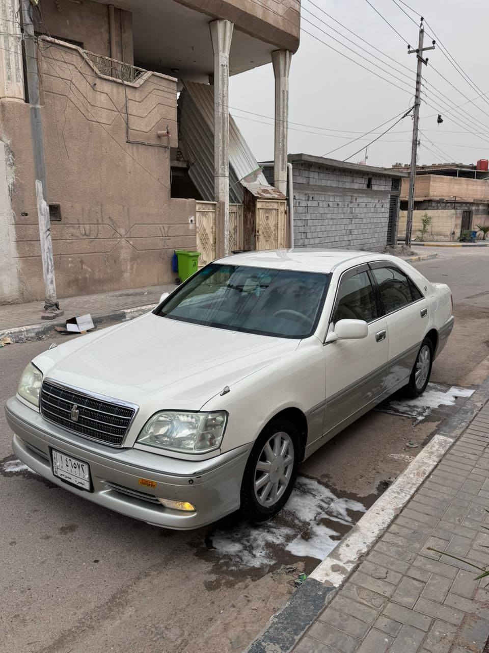 سلام عليكم جنون رقم بصره تسجيل جديد. سياره بيها نقص كمرك. يعني تكمل كمركها تحول بسمك. كبل. سنويه لغاية 2027تنتهي.  السياره كفاله عامه. مكفوله.  مواصفات 3دكم كرستال اصل. ويل نجمه لاصلي. سياره جديده معنئ الكلمه. السعر 105مجالها كلش بسيط.  هاتف ***********البصره
