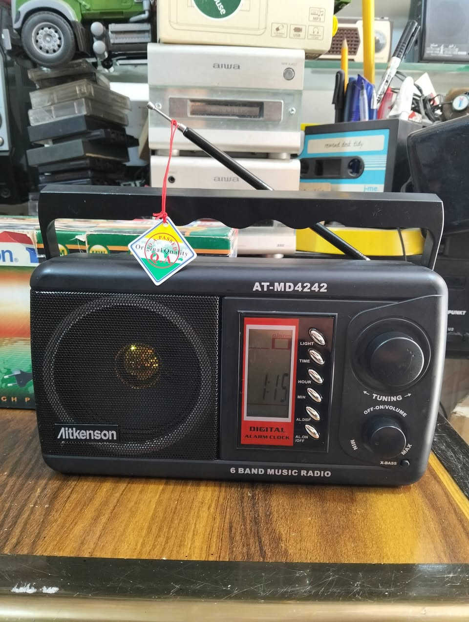 راديو اكنسون الانكليزي
جهاز جديد بالكارتون غير مستخدم 
موجات الراديو 6 موجات مع FM 
صوت عالي ونقي 
يعمل كهرباء وباتري كبير عدد 3 
علما ان الجهاز نسخه ثانيه من القيثاره القديم 
يوجد فديو بالمنشور يوضح التشغيل 
للحجز المراسله على الخاص


**إذا كنت صاحب هذا الإعلان وتريد حذفه لأي سبب، رجاءا أرسل رسالة إلى الدعم الفني**