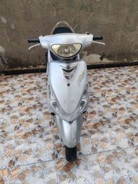 ماكس منغولي حاويه كفاله عامه وختم واحد سعر 900 قفل 07839441919