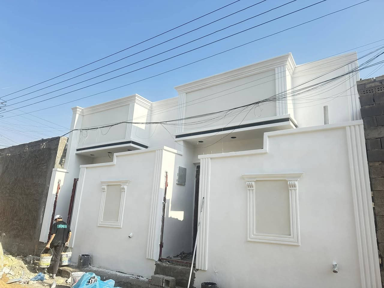 كادر واجهات من الرمادي ***********
