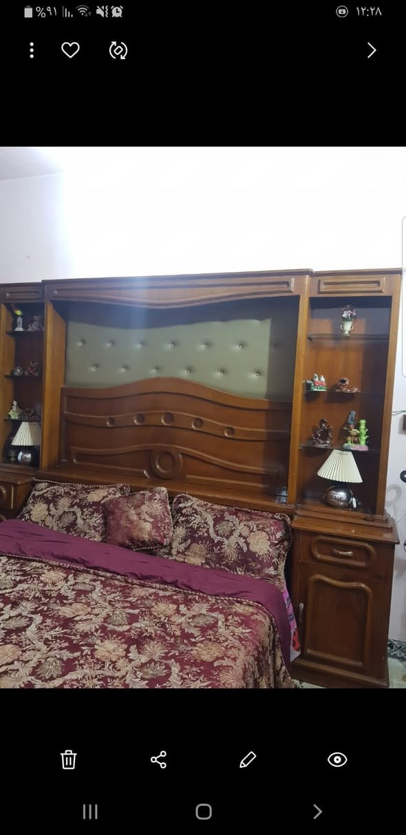 غرفة اخشاب صاج الاصلي نضافه فول 

السعر مليونين ونص وبيها مجال 
للتواصل
***********
