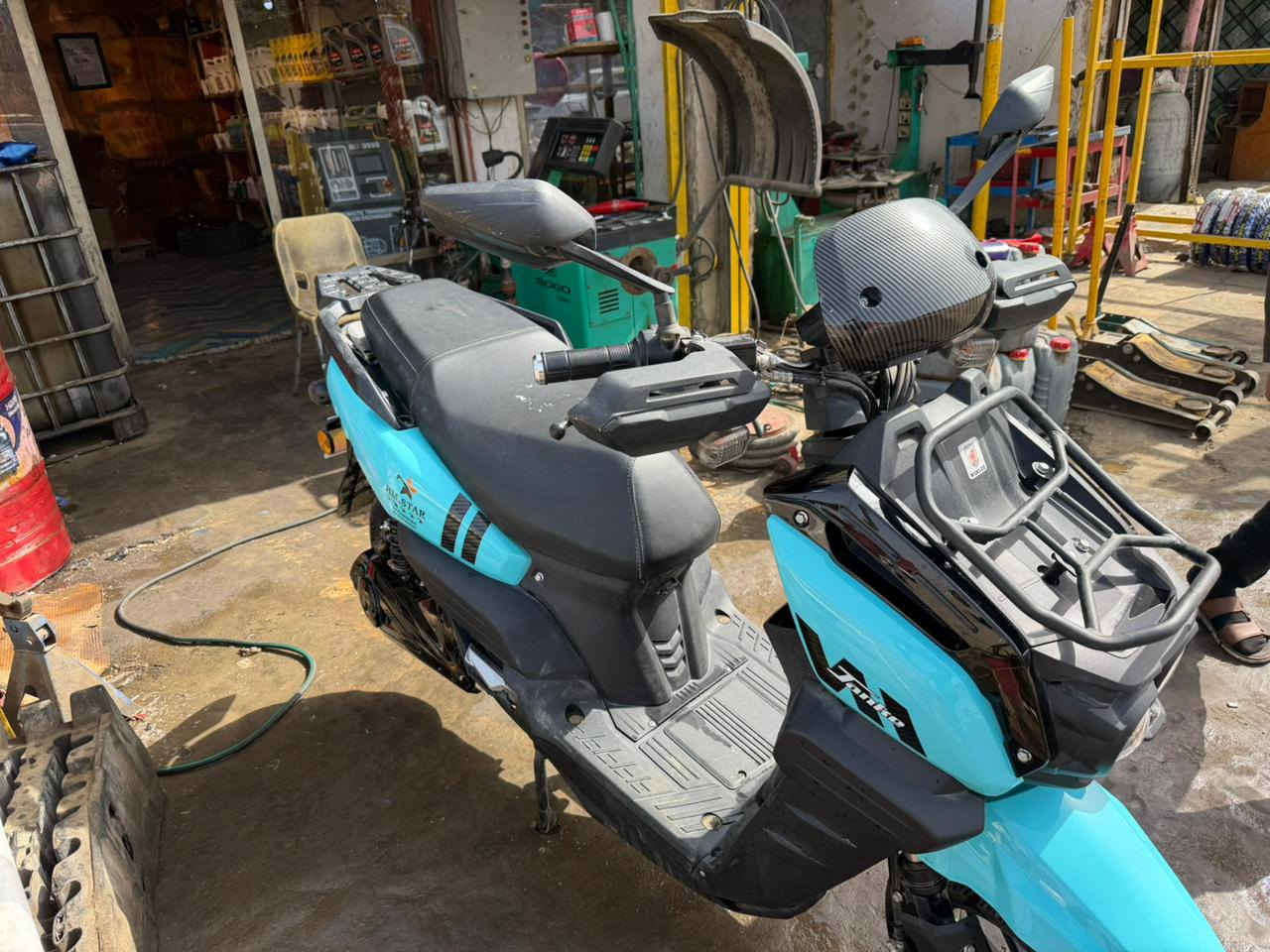 اباتجي. 6بطاريات. سرعه 120.
***********سعر 1400
