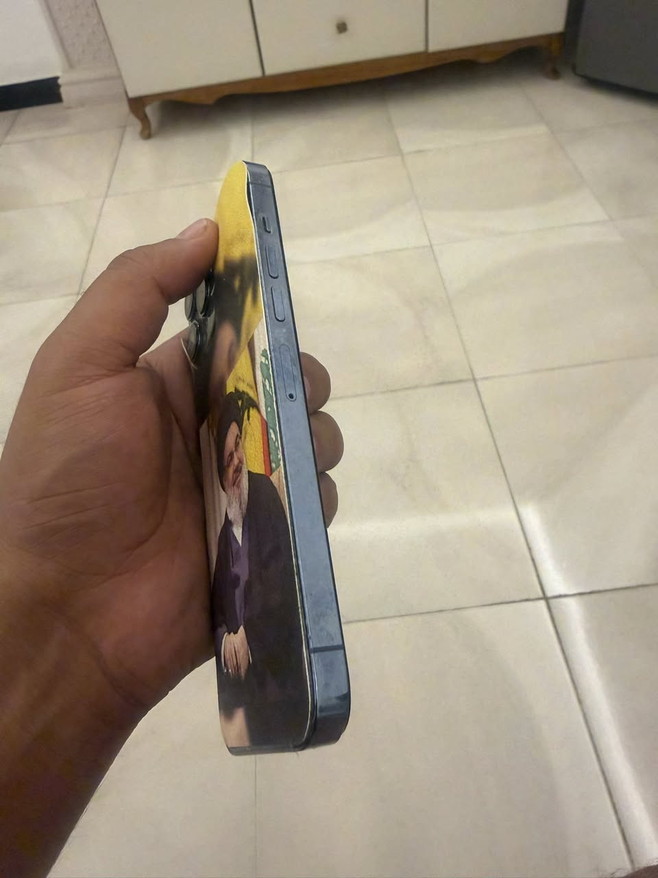 السلام  للبيع ايفون 13 برو ماكس. بطاريه  مبدله وشاشه.السعر. 600 وبي مجال شراي. بس جهاز جديد كلش


**إذا كنت صاحب هذا الإعلان وتريد حذفه لأي سبب، رجاءا أرسل رسالة إلى الدعم الفني**