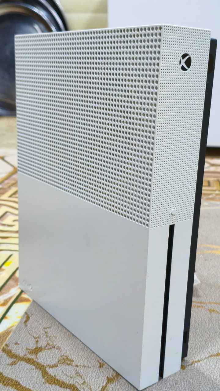 اكس بوكس ون اس
ذاكره 1تيرا
العاب
1-فوزرا 5
2-GTA 5
3-مودرن 3 
4-روكت ليك
5-فيفا 25
مفتوح تنضيف
سعر 165 بي مجال كركوك, العراق


**إذا كنت صاحب هذا الإعلان وتريد حذفه لأي سبب، رجاءا أرسل رسالة إلى الدعم الفني**