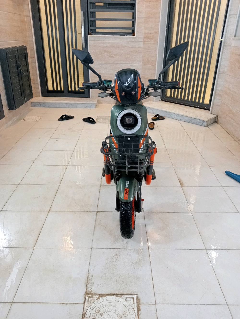 السلام عليكم عندي هاي الدراجة الشحن اسمها x900 لبيع مكاني السماوة الحيدرية  
نظيفه