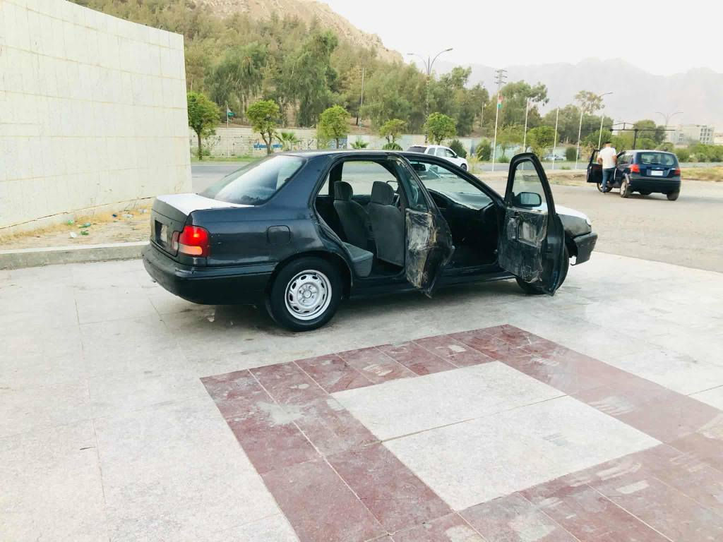 هۆندای ئەلێنترا مۆدێل 1993 ئاڕم پلاستیک سلیمانی گێڕو مەکینەی بەشەرت جام کارەبای قفل مەرکەزی  سوکان پاوەر چوار تایەو ویلی لۆک بۆ فرۆشتن
*********** أربيل, العراق
