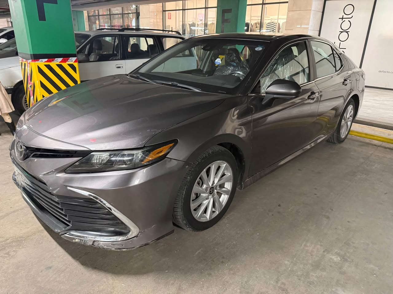 للبيع ومراوس 
كامري 2023 Le
ضرر جامرلغ وباب بدون دواخل ماشي ٢٦ ميل 
كير محرك شرط سنويه ورقم جديد بسمي أربيل دولي بي بطاقة بنزين سيارة نظيفة سعر ١٩٠
*********** كركوك, العراق
