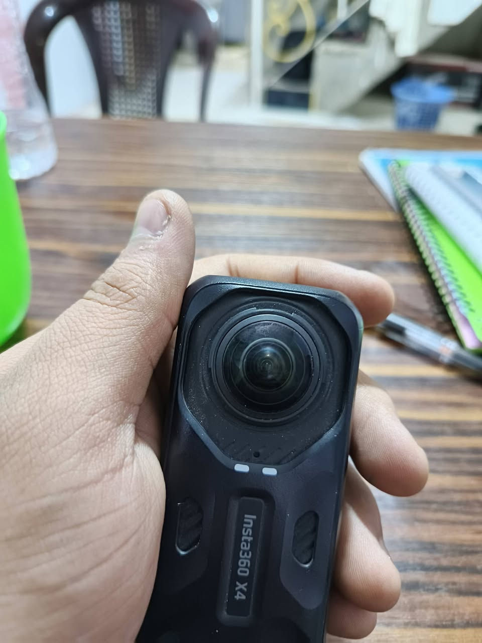 السلام عليكم ansta360 x4
الكامرة للبيع بيها بس هذا شخوط خارجيه ما لايحه العدسه 
وياها كرتونه ورام ماركه ساندسك 128 گيگا
سعرها 550 وببها مجال
الكامرة ممستخدمها هواي تصويرها للي يحب يشوفه ع انستا ناشرة
يوزري cwz1
 https://www.instagram.com/cwz1?igsh=ejEwdmQ2Z2Nhb3Vs


**إذا كنت صاحب هذا الإعلان وتريد حذفه لأي سبب، رجاءا أرسل رسالة إلى الدعم الفني**