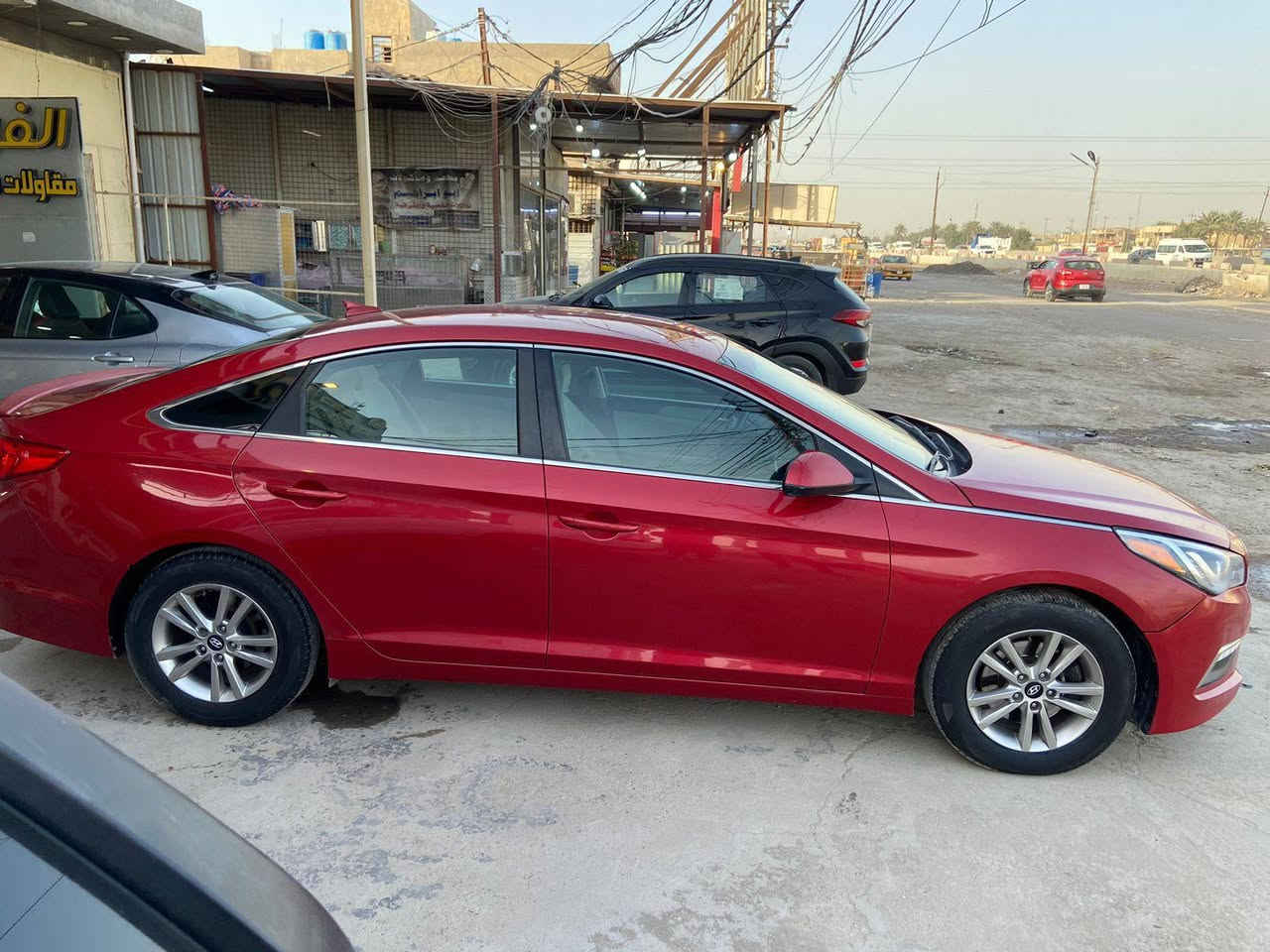 السلام عليكم سياره سوناتا موديل 2017 وارد امريكي حادث جاملغ وبنيد بدون داخل سياره خيرر من الله ترايك وين متريد السياره بسم عربي شوكت متريد تحويل تبريد ثلج تخم تاير جديد سياره خيرر من الله 115 وبيه مجال بسيط مكاني حي الجهاد رقم التليفون ***********
