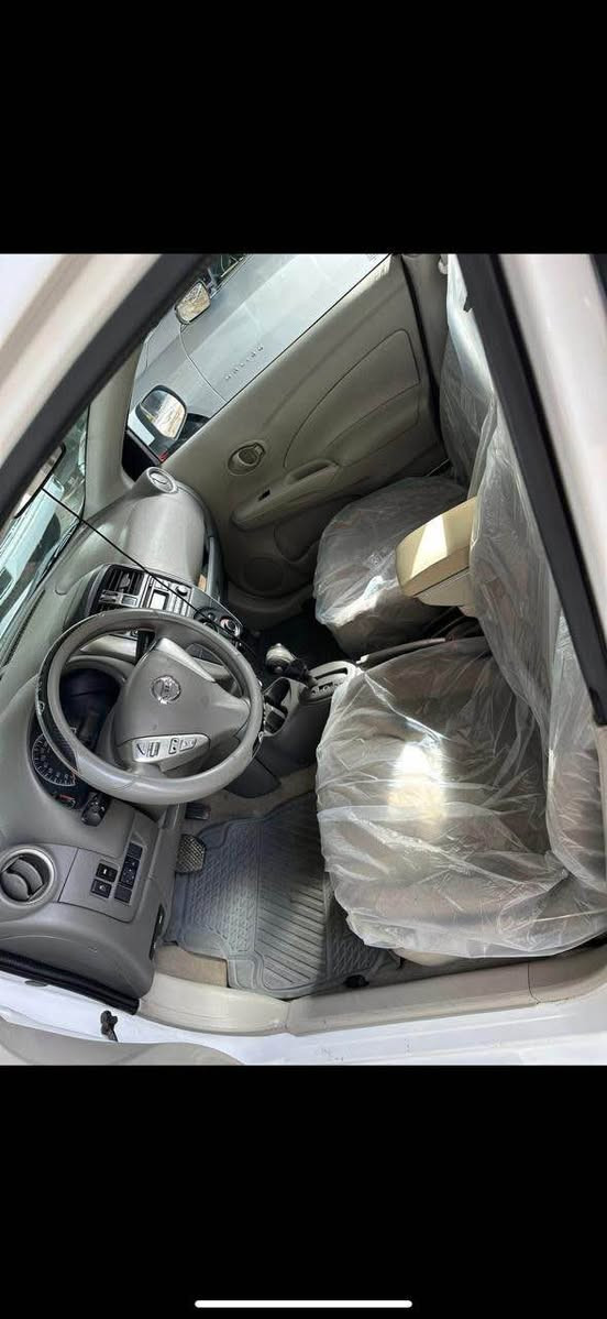 نيسان سني هندي موديل 2020 بليته زرقاء 
حساس خلفي 
كير ومكينه كفاله 
تبريد ثلج 
مانع انزلاق 
حساس تايرات 
تحكم استيرن
طخم تاير جديد مع سبير جديد 
ريموت سنتر مع مفتاح إضافي 
سنويه باسمي السياره جاهزه …
جاملغ خلفي جهه السايق مع بارد باب خلفي شبر عكس السايق
مكان السياره بغداد السعر 109$ وبيهه مجال للاستفسار ***********
