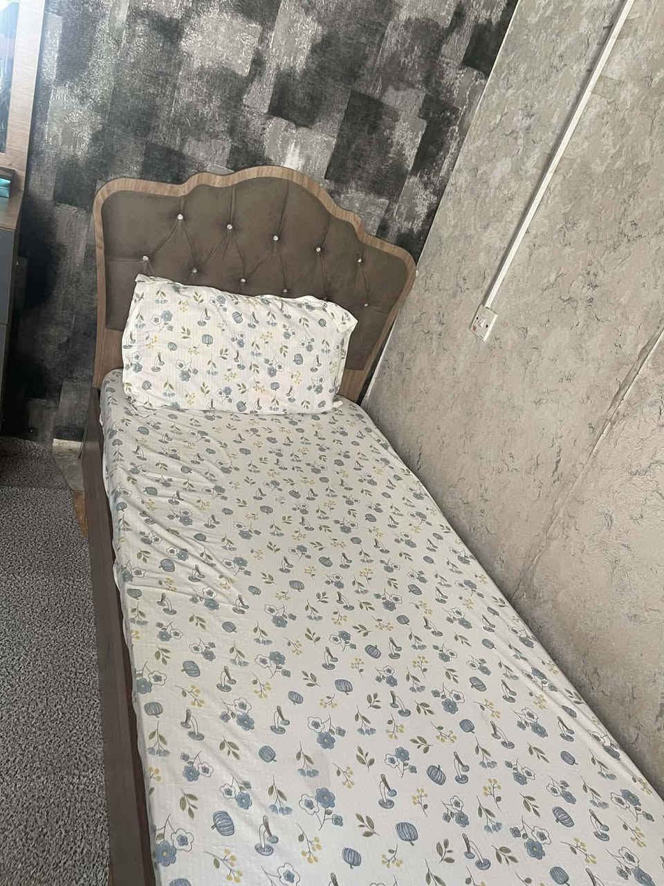 غرفه نفر للبيع نضيفه ومابيها ضرر 4 قطع ب ٣٥٠ وبيها مجال بغداد الطوبجي للأستفسار خاص


**إذا كنت صاحب هذا الإعلان وتريد حذفه لأي سبب، رجاءا أرسل رسالة إلى الدعم الفني**