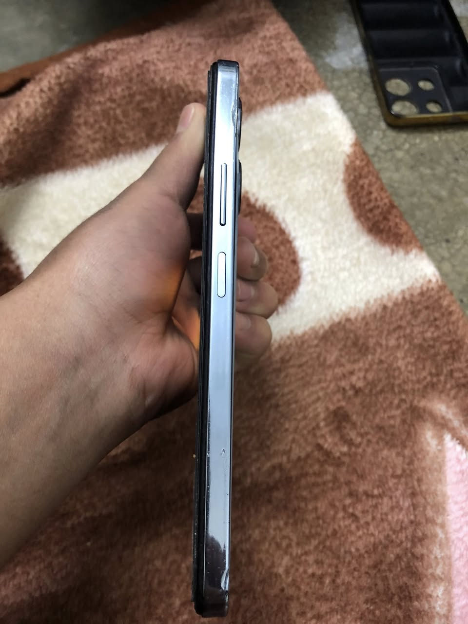 لسلام وعليكم جهاز انفنكس نوت ٣٠ذاكره ٢٥٦ جهاز كله شرط بس الضهر مكسور وشاشه بيه فطر السعر ٧٥ بي مجال


**إذا كنت صاحب هذا الإعلان وتريد حذفه لأي سبب، رجاءا أرسل رسالة إلى الدعم الفني**