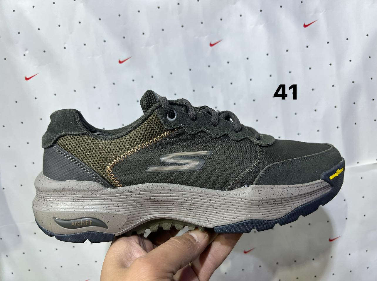 ماركات باله 

سوبر كريم 

القياسات داخل الصور 

الاسعار مختلفه 

العنوان ؛ باب الشرجي سوك هرج مقابل مطعم الحاج محل ابو رحيم 

***********

توصيل 5
