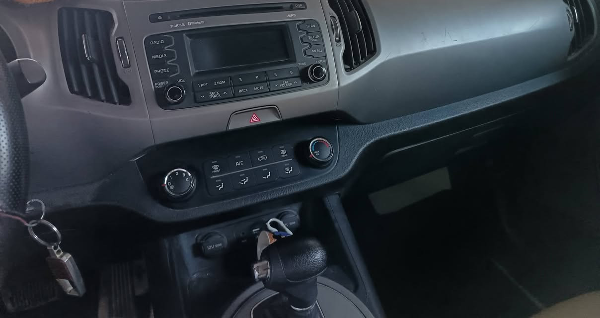 سبورتج ١٦نظيف امريكي لون اسود محرك ٢٤٠٠ مفتوح ماشيه ٨١ حقيقي رقم ذي قار حادث خفيف دعاميه اماميه فقط مكانها ذي قار السعر ١٢٦ جاهزه عل اخر بأسمي مباشر


**إذا كنت صاحب هذا الإعلان وتريد حذفه لأي سبب، رجاءا أرسل رسالة إلى الدعم الفني**