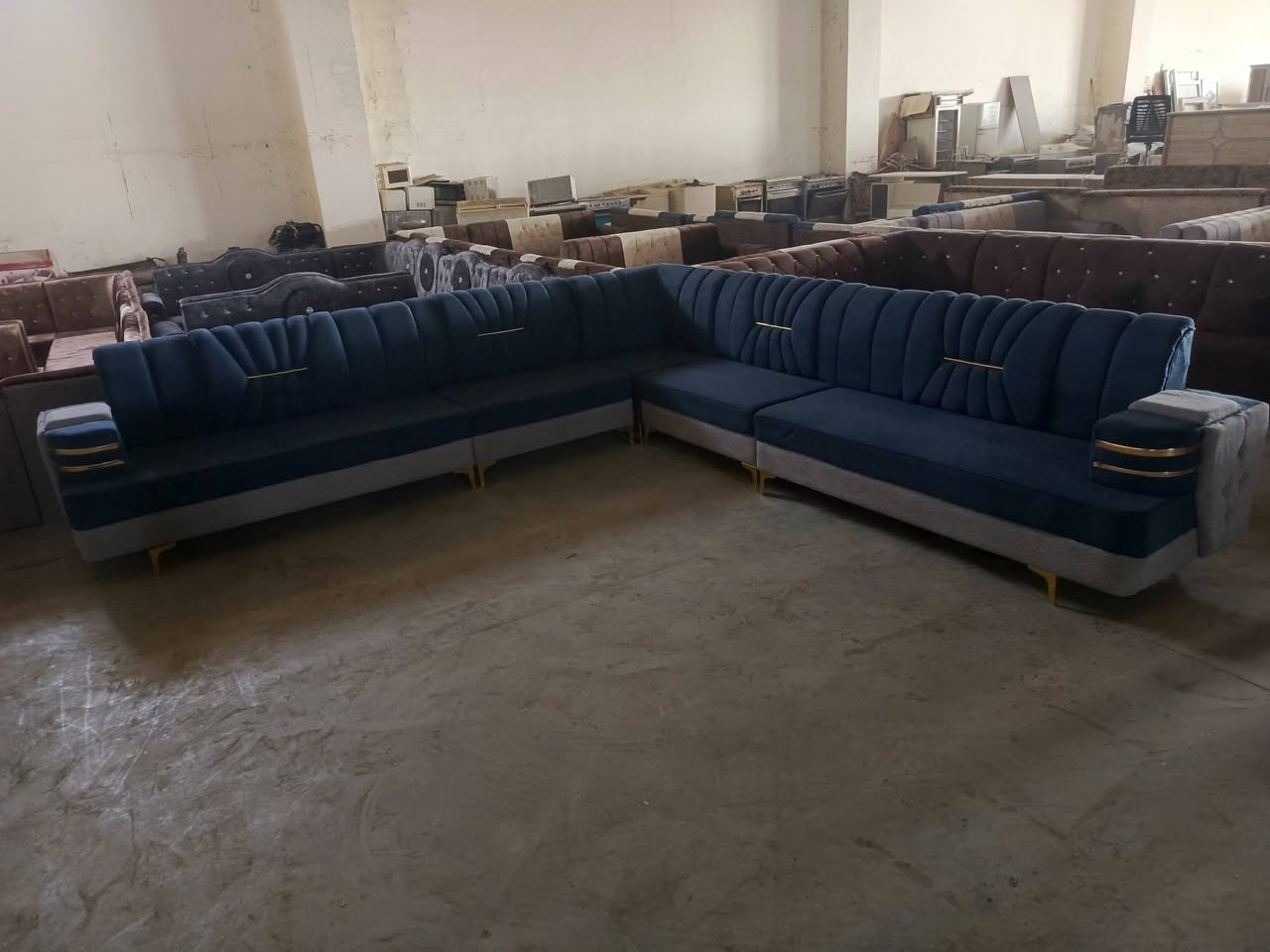 ديوانات للبيع جديد ومستعمل كلمن وسعره خاص 

العنوان / الخالص عرب شوكه مقابيل محطة جوهرة الفؤاد 

 للستفسار الهاتف + واتساب  
‏‪***********‬‏
