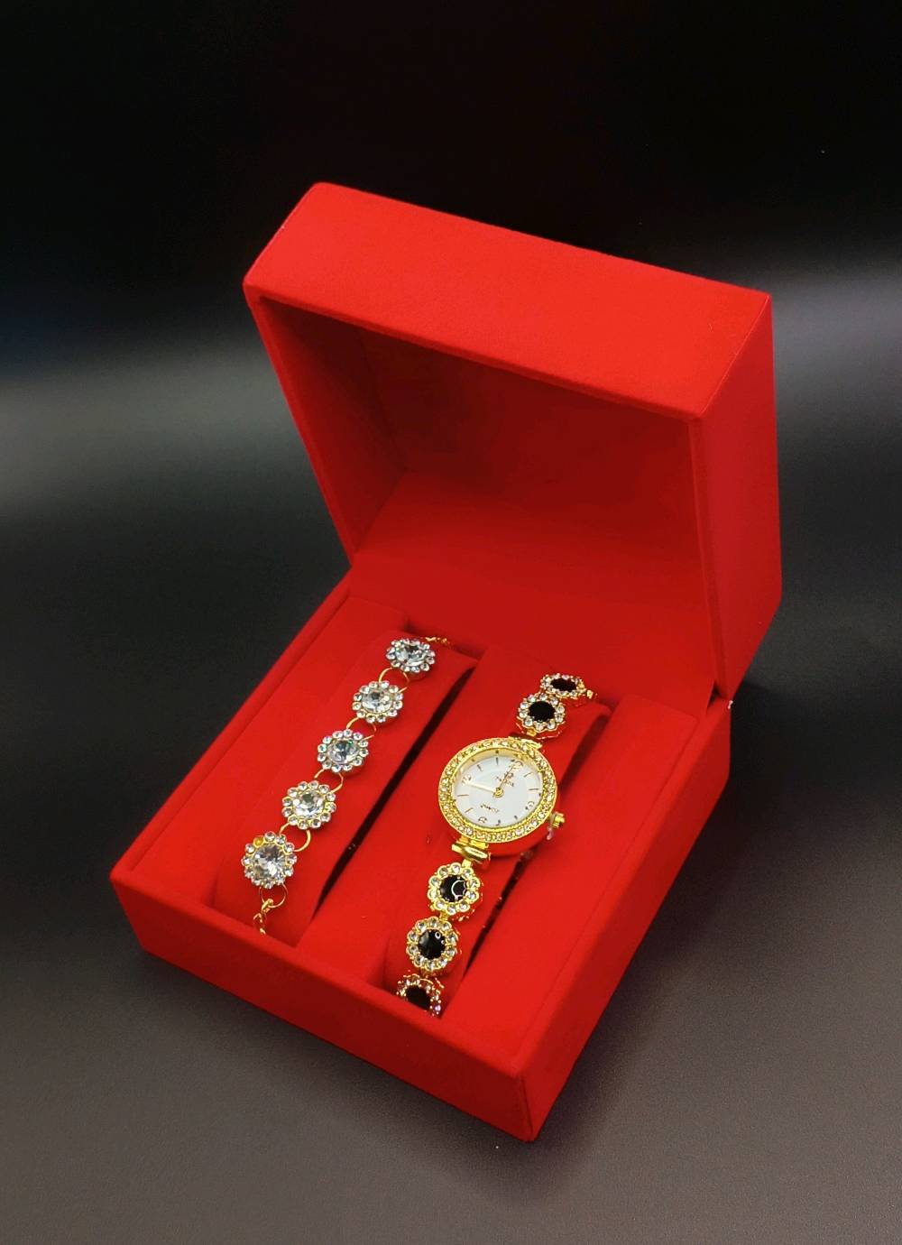 بوكسات عيد الحب يمنا غير احجز الان وتميز بهديتك توصيل احياء كربلاء موجود