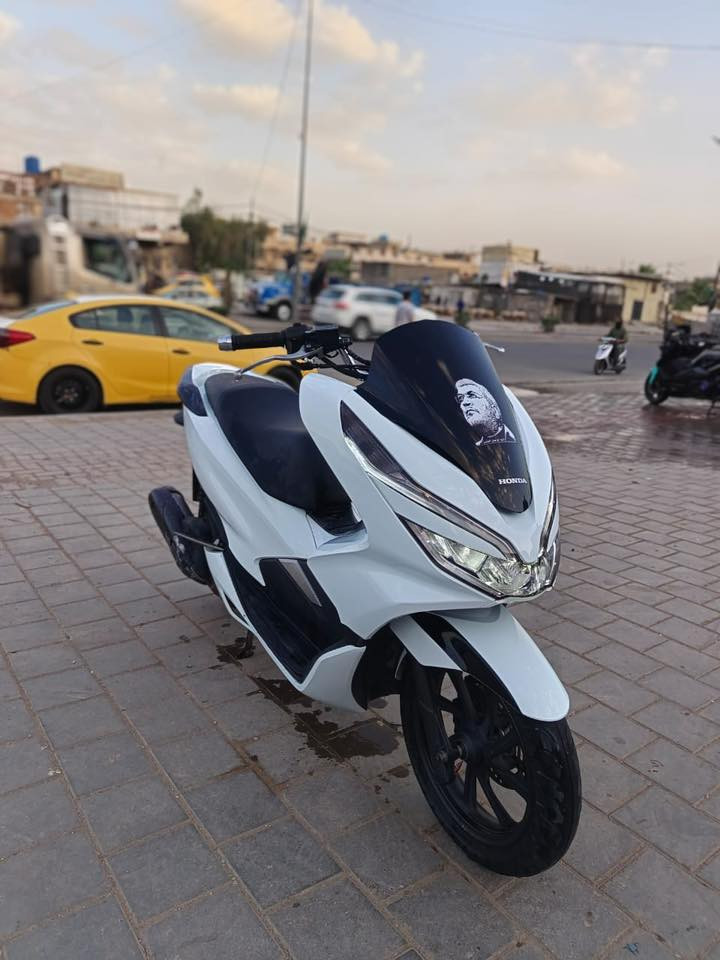 بي سي اكس جيل ثالث مكفوله كفاله عامه دراجه نضيفه ماشيه 18 السعر 1 و850 رقم الهاتف *********** عنوان مدينه الصدر
