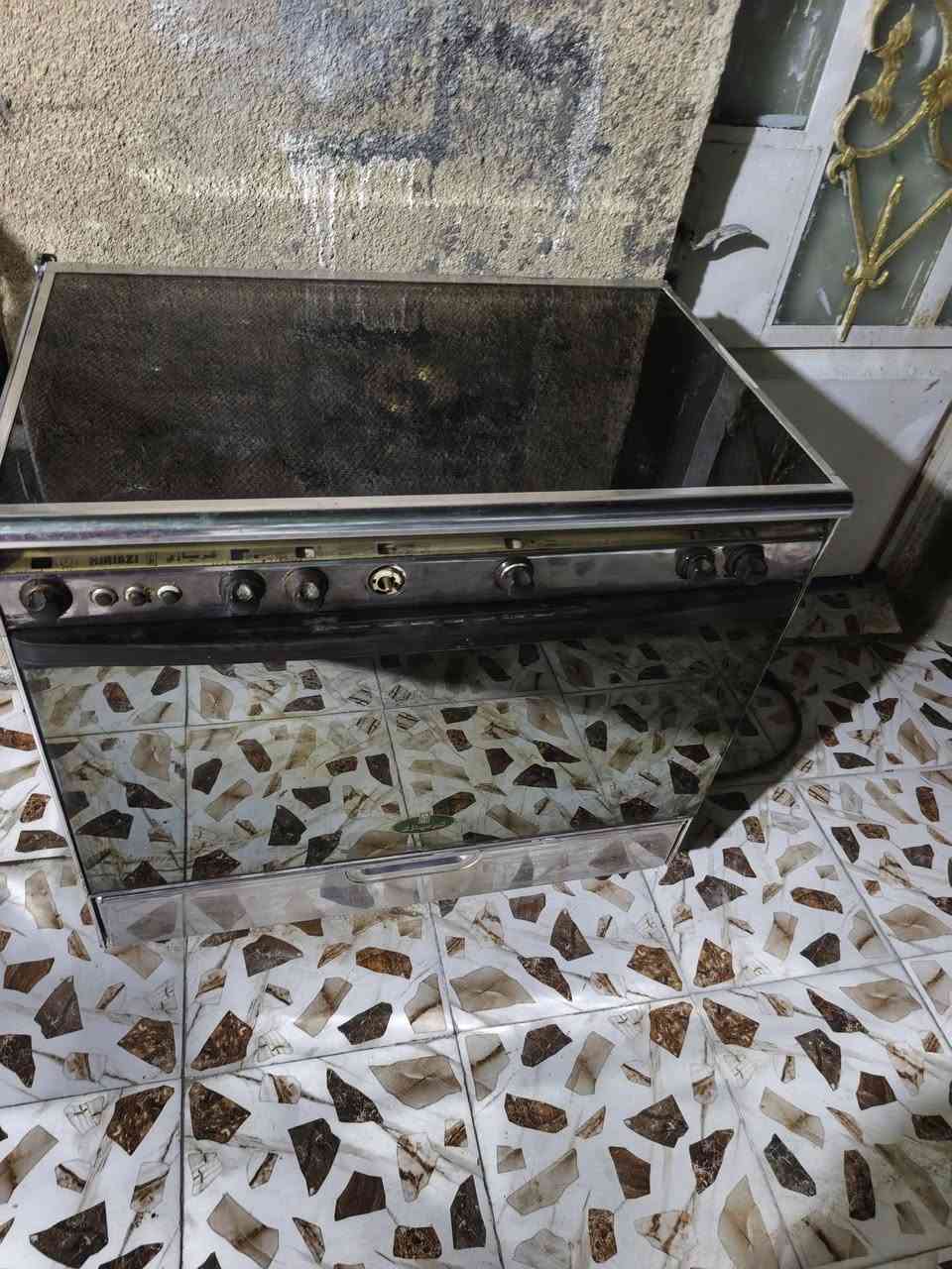 للبيع اغراض بيت نظاف جدا وعلى فحص مكان حله
‏‪***********‬‏
