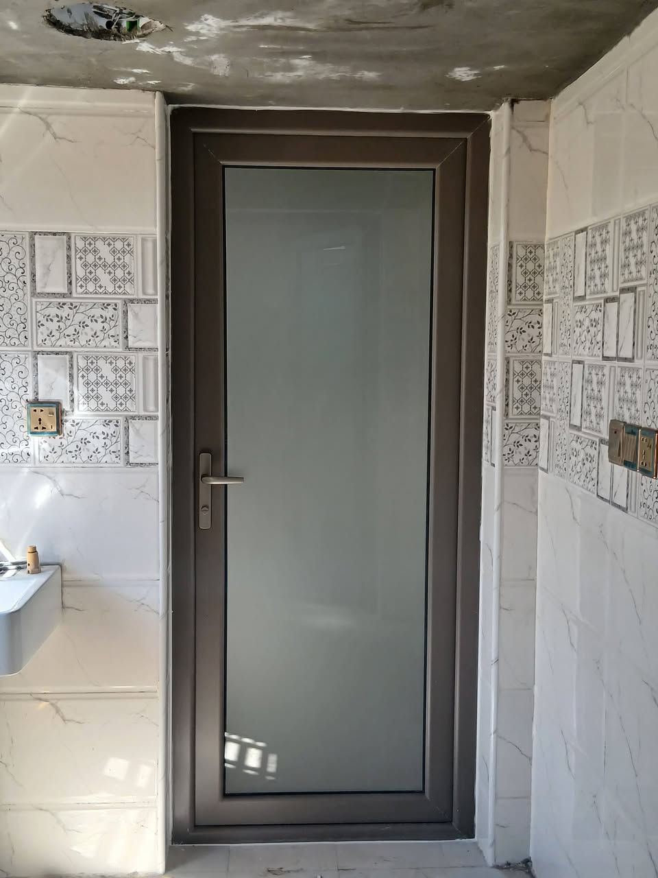معمل الفهد اللالمنيوم وPVC 
أبواب 🚪 وشبابيك والقواطع  
كاونترات المنيوم المطابخ 
المقطع الاصلي نوفا وبس تركي  
بادارة مصطفى رحاب 
واتساب ***********
العنوان بغداد الراشدية منطقة البودالي
