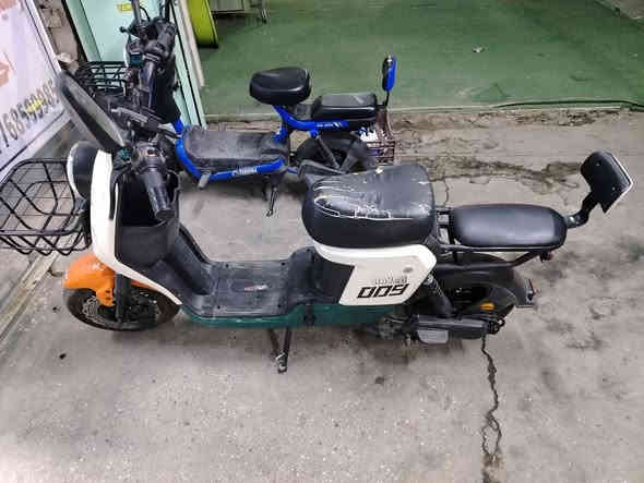 دراجه شحن ريان الاصلي
4 بطاريات الاصلي
سرعه 55 حقيقي
ملف 1200
دراجه نظيفه كلشي ما بيهه بس كشن واني ابدله على حسابي
سعر 350
يلي ما يشتري لا يدوخني وينقص بيهه
رقم ***********
تاخذه تفحص بيدك واذا طلع بيهه عيب تشلع عيوني
