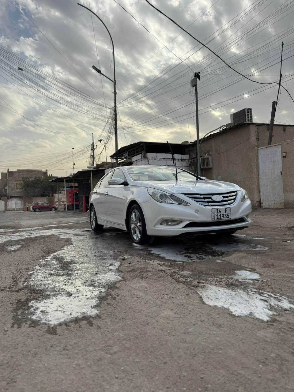 سلام عليكم سوناتا 2012سياره جيده وكفاله بيه رصعتين وهاي طخه الي موضحه بصوره سياره لا صبغ لا تبديل مكينه 2400دوش كير كفاله بس المكينه كايمه ابيع هيج ع وضعه سيارت رقم بصره انكليزي راعيه بل بصره السعر ب105وبيه مجال جماعت جوه شده لا تخابر  العنوان بصره المعقل هـ***********وانه خاادم البصرة, العراق
