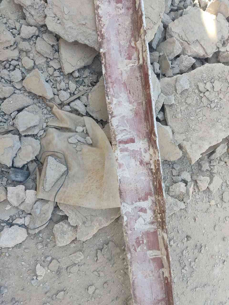 سلام عليكم
شيلمان شرك عدد 5الوحدة قياس 4 ونص  وباب وشباك
واربع سندويجات والطول 4 
*********** وتساب موجود
