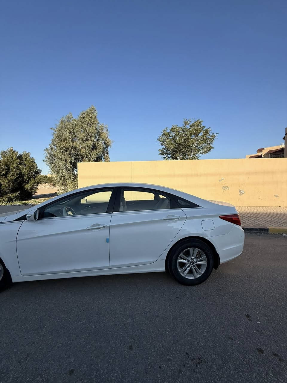 لبيع هيونداي سوناتا موديل 2011
🔹 محرك 2400
🔹 رقم أربيل دولي جديد – إنجليزي

السيارة مرتبة ونظيفة
✅ بيها مكانين بارد بالشاملغ الخلفي فقط
✅ كشرها من الخارج كلش حلو ونظيف
✅ غرفة السيارة من الداخل كلش نظيفة
✅ تبريد أمامي وخلفي (تبريدها ثلج)
✅ ويلكب
✅ السيارة جاهزة وما محتاجة شي

📍 مكان السيارة: النجف – حي الجامعة
🔍 تيجي تفحص وتشوف السيارة، بالخدمة

📞 للتواصل: ***********
