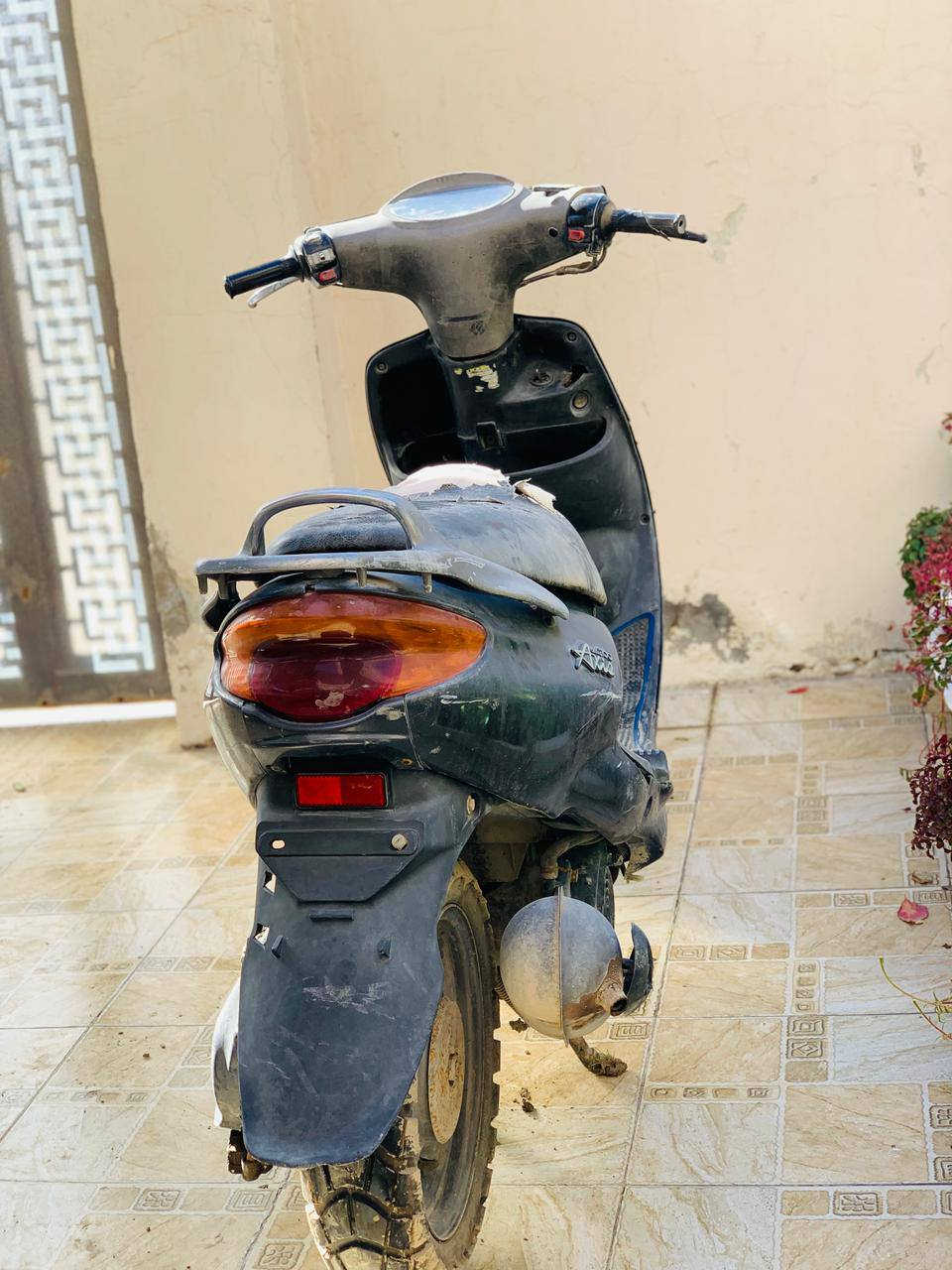 اكزز فحل ياباني 
قيم واخذ 
متروكه صارله 3 أشهر 
حله مركز المدينة 
***********
