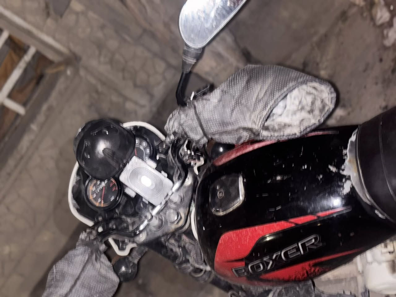 سلام عليكم بوكسر ٢٠   5 كير دراجه بيه دخانه كلش بصيطه اوراق كامله للبيع ٦٥٠ وبيه مجال مكاني بغداد يرموك رقمي ***********
