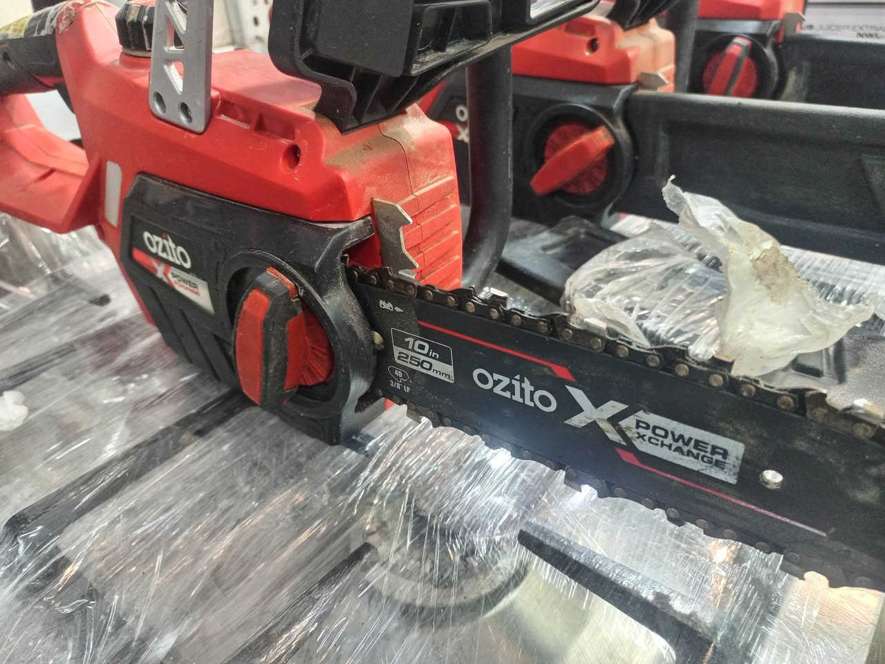 منشار اوزيتو حجم كبير بطاريه 4 امبير
السعر 75 
 ***********
