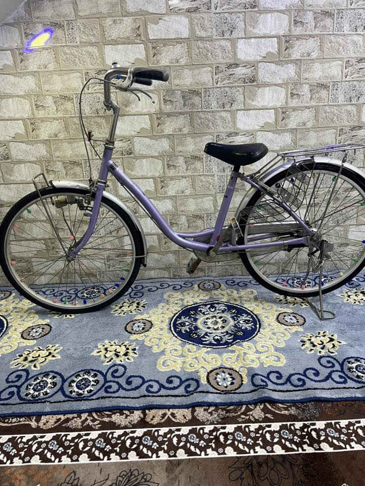 السلام عليكم بيع باسكلات عدد ثنين لحجم ٢٤ و 
حجم ٢٠ *********** واتساب 
بغداد شعلة
