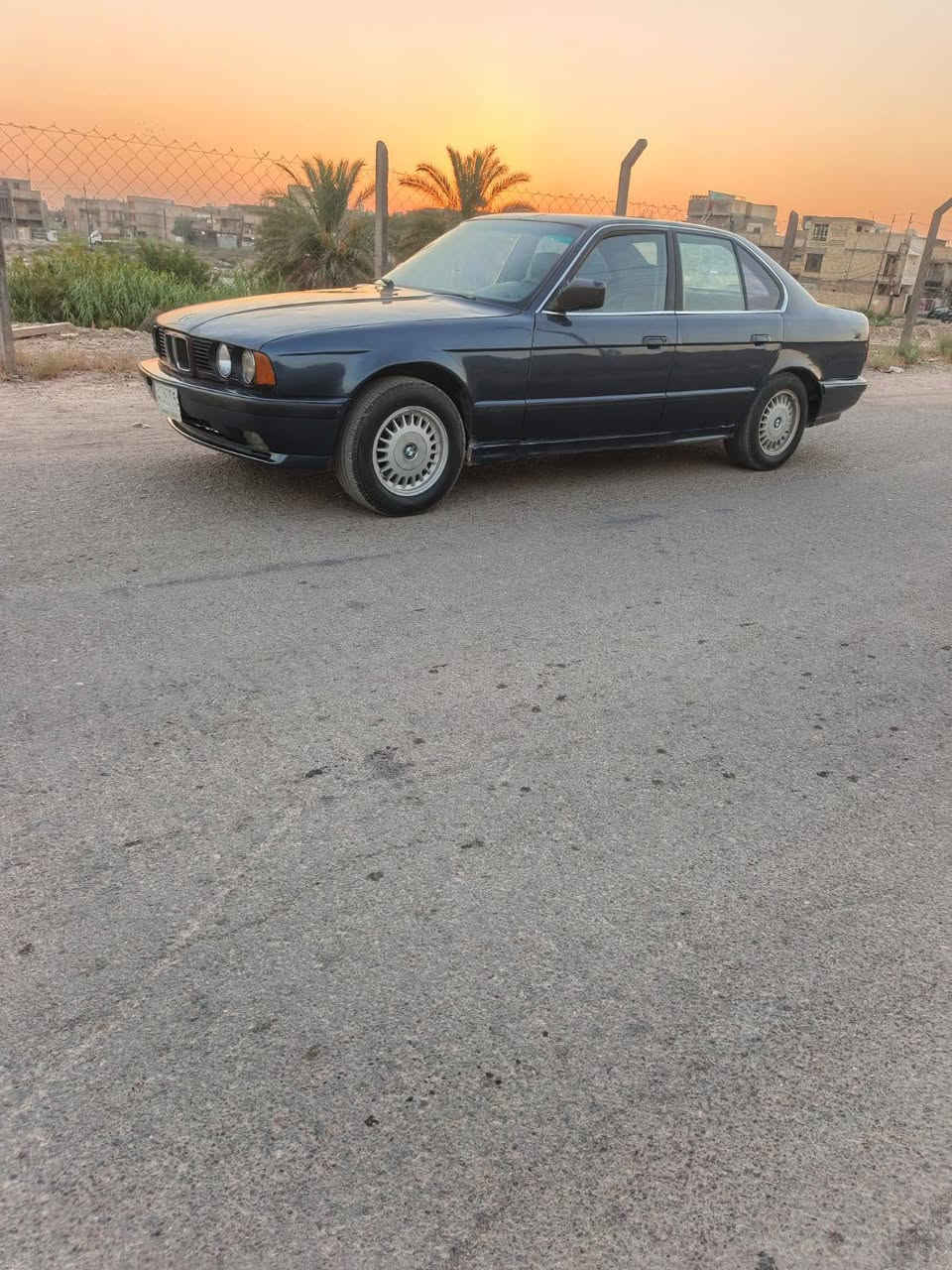 للبيع بي ام موديل 91 كير عادي  كربلاء مشروع وطني موبايل *********** سعر 35$  محرك وكير مكفولات سيارة   مكفوله من ضربه وتبديل  وخياس مصبوغة لجمالية تخم تايرات جددحدادية امامي خلفي  جيده كهربائيات كله شغاله كشن كهرباء فتحه سلايت  مكاني بغداد موجود واتساب
