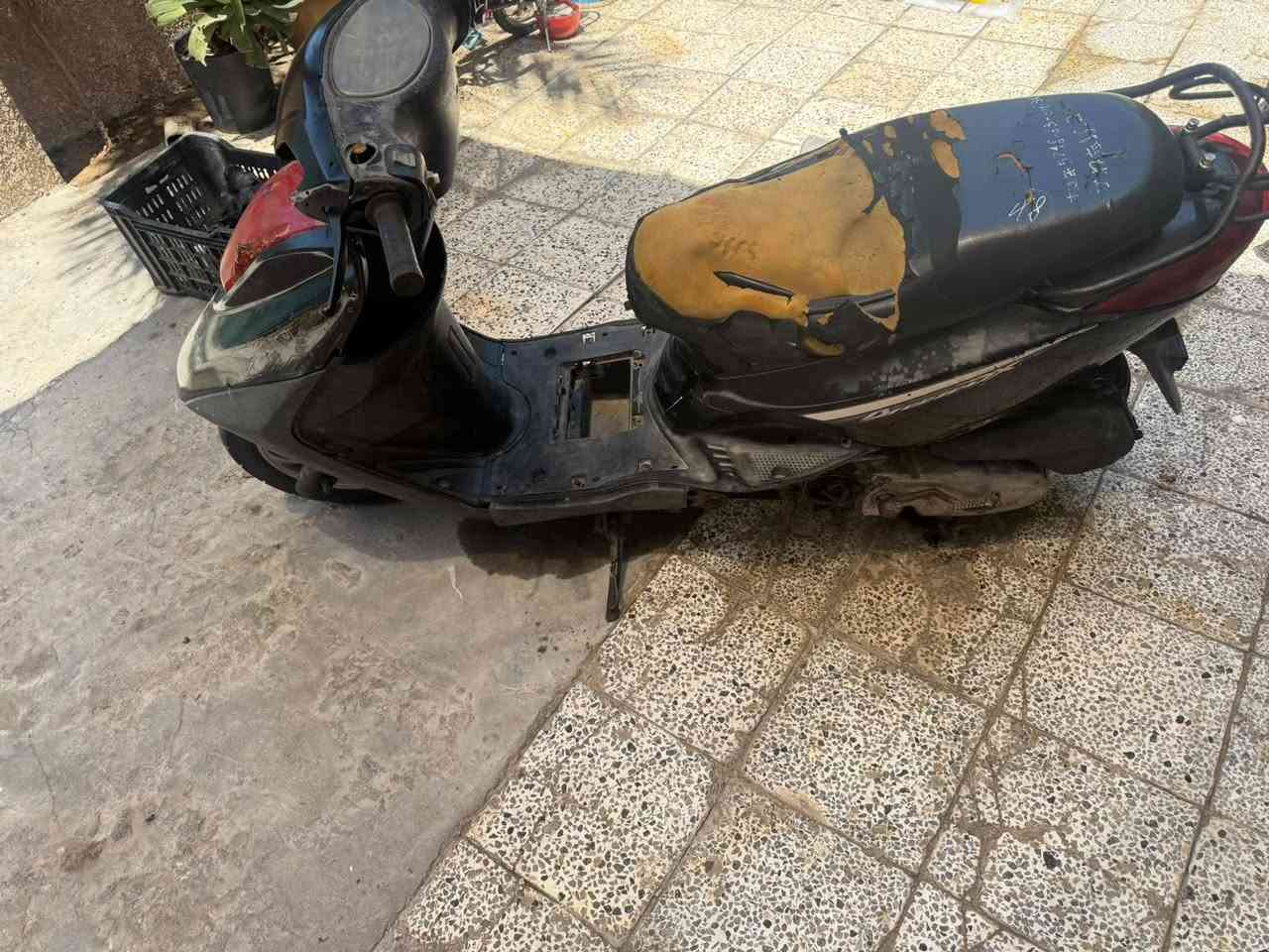 دراجه برير كابريتر للبيع كوم حديد ابيعه 200بغداد ***********
