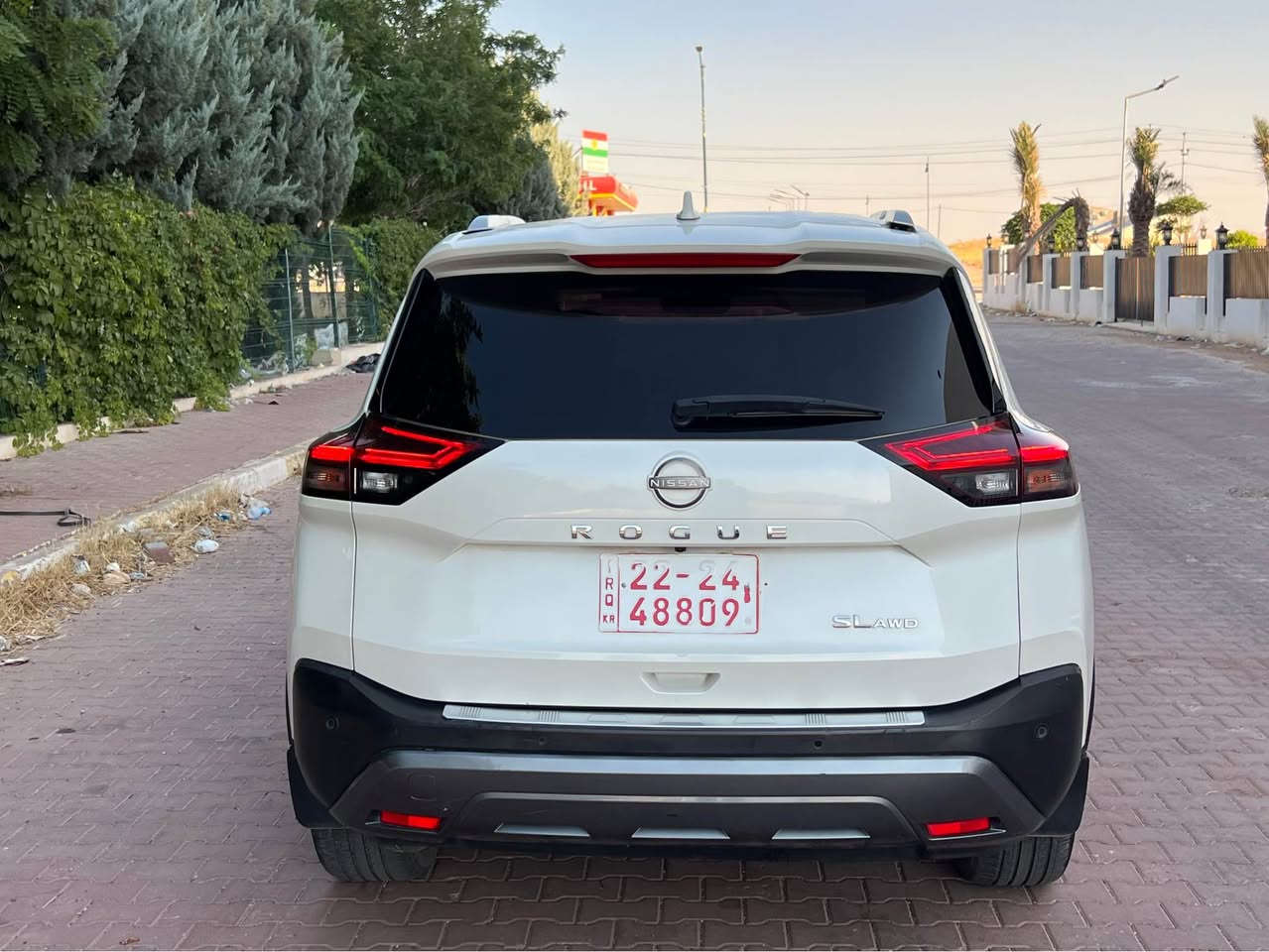 نيسان روج 2023 SL AWD 
سعر بلاش 💣🔥 115$ ورقه و بها مجال 
مواصفات 
بصمه 
شاشه كبير 
بابين بصمه 
رادار 
حساس 
بريك بصمه 
سندوق شفط 
و بعد مواصفات هوايه سياره مواصفات فول فول 
ضرر: جملغ و بابين صبغ بدون دواخل ارباك فقط ستيرن 

￼ ملاحظة : قماره شويه بي بارد 
سياره شرط ترقيم شمالي 
مكان سياره عقره 

فقط واتساب : ***********￼ اكر, نينوى
