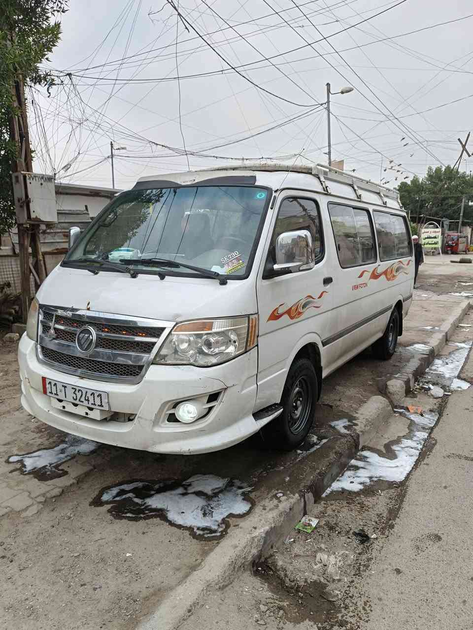 سلام عليكم للبيع فتون 16 حره مامطلوبه لا هيه ولا غرامات مكفوله من ضربه وصبغ وبيه سونار سياره بلاديه حته هلالات مامعمره بلاديه مكينه كير صدر تخم تاير صبغ وياله كله جديد مكاني بغداد الدوره *********** سعره 90 وبيه مجال
