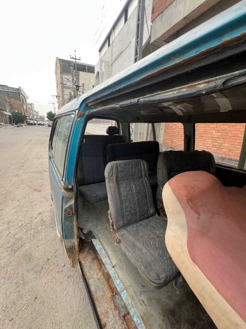 كيه بريجو مديل ٧٩ مكينه جديده وكير بس ثاني عاطل وكسل نضيف شواص طاكه ابيع كوم حديد سنويه ورقيه حرف فاء رقم الماني تايرات جداد دواخل شوف العين باب سليت موجود  العنوان بصره خلف مدينت جلفار السعر ١٦ ورقه رقم الهاتف ***********
