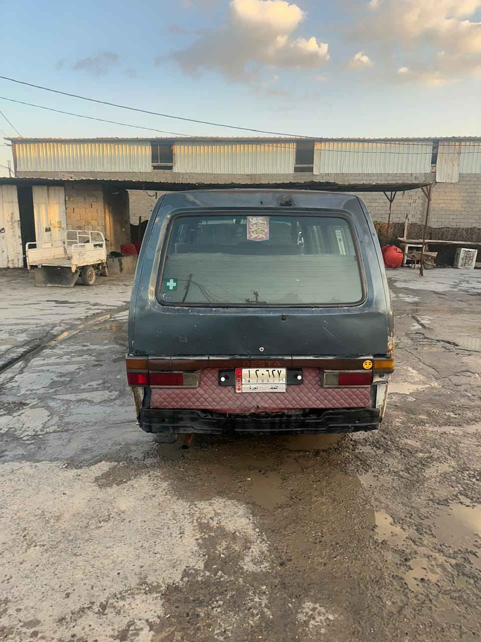السلام عليكم شباب كيه بستة موديل 94 رقم نجف راعيها بالحله والسيارة بل حله رقم الماني سعر 33 بيها حصل كاز  مكلف بلنشر هاذا رقم صاحبه ***********
