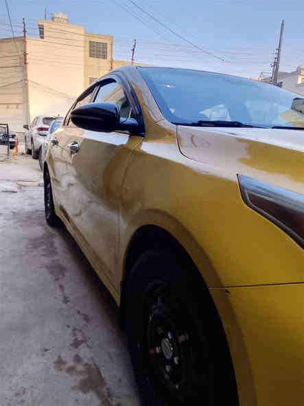 السلام عليكم 
كي فورتي للبيع موديل 2019 وارد كندي مكينه ٢٠٠٠٠ دوش حادث بالمنشور ** بدون أيرباك ** كيره At **رقم بغداد  
سياره جاهز صدر تايرات تبريد تدفئه 
مواصفات سياره ..        (( مكان سياره الدوره حي اسيا))
 تحكم ستيرن تدفئه بلكشنات رادر أمامي اشاير بلمري 
السعر 130 وبيه مجال رقمي ***********
